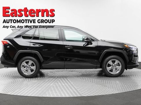 Used 2023 Toyota RAV4 XLE AWD/4WD image 4