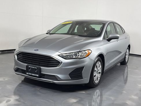 Used 2020 Ford Fusion S FWD image 10