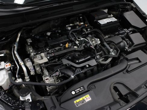 Used 2024 Toyota Corolla LE FWD image 12
