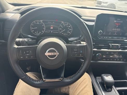 Used 2023 Nissan Pathfinder Rock Creek AWD/4WD image 28