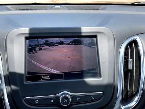 Used 2024 Chevrolet Equinox LT FWD image 28
