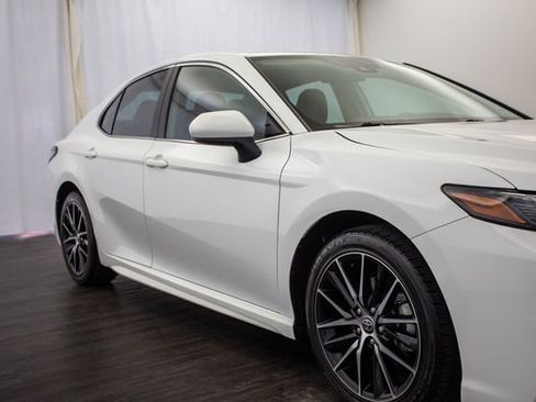 Used 2021 Toyota Camry SE FWD image 34
