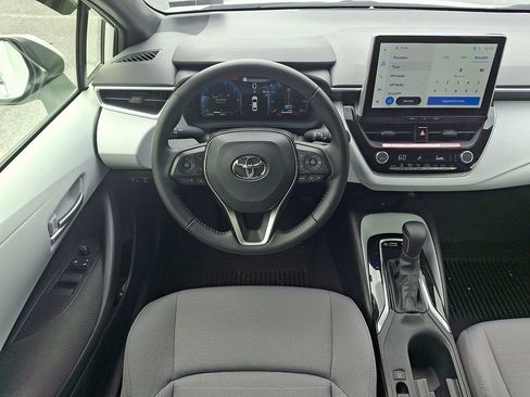 Used 2026 Toyota Corolla SE w/ SE Premium Package FWD image 11