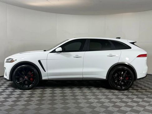 Used 2020 Jaguar F-PACE SVR image 3