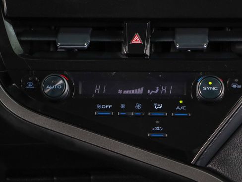 Used 2024 Toyota Camry SE w/ Blackout Package (TMS) image 20