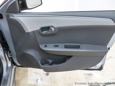Used 2009 Chevrolet Malibu LS image 29
