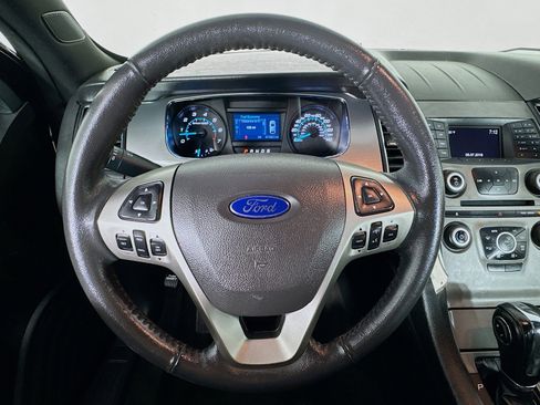 Used 2018 Ford Taurus SEL image 11