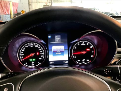 Used 2017 Mercedes-Benz GLC 300 4MATIC image 26