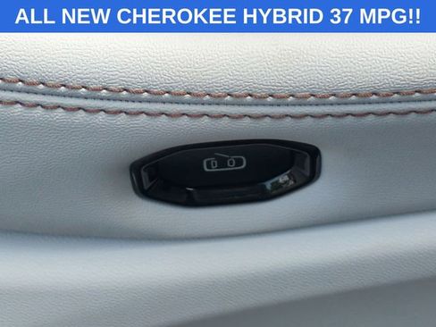 New 2026 Jeep Cherokee Limited AWD/4WD image 33