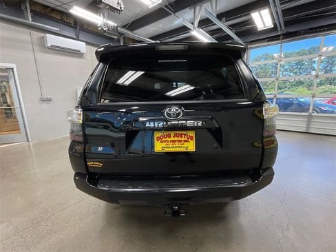 Used 2015 Toyota 4Runner SR5 RWD image 4