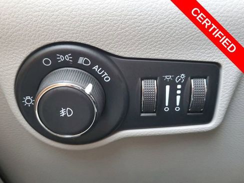 Certified 2022 Jeep Compass Limited image 14