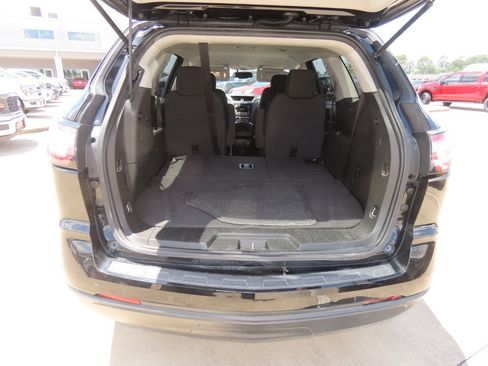 Used 2017 Chevrolet Traverse LT FWD image 14