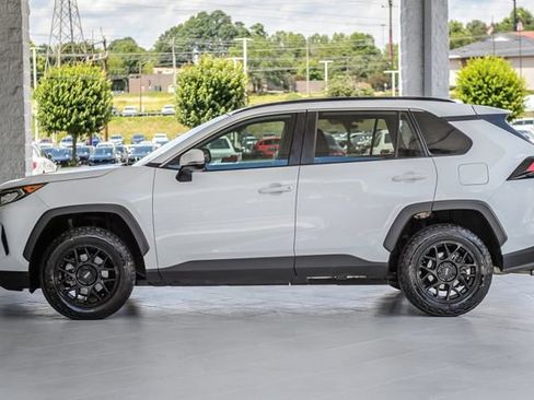 Used 2021 Toyota RAV4 XLE w/ Convenience Package FWD image 51