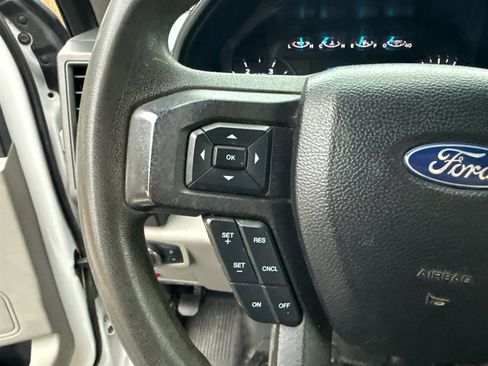 Used 2020 Ford F550 4x4 Regular Cab Super Duty image 17