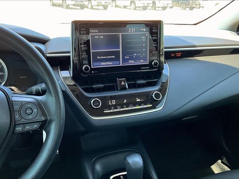 Used 2021 Toyota Corolla LE FWD image 7