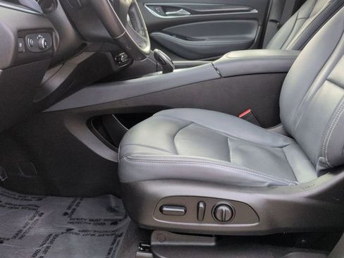 Used 2020 Buick Enclave Essence w/ Sound and Sites Package image 13