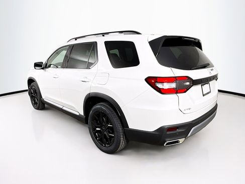 New 2025 Honda Pilot Touring image 32