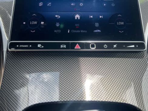 Used 2026 Mercedes-Benz GLC 300 image 29