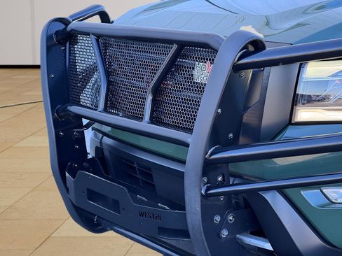 Used 2022 Nissan Frontier PRO-4X image 36