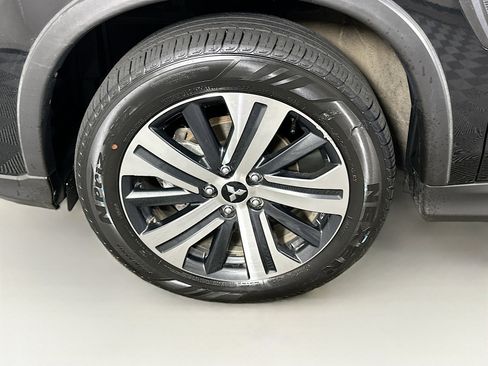 Used 2025 Mitsubishi Outlander Sport AWD image 11