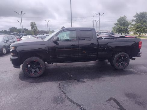 Used 2017 Chevrolet Silverado 1500 LT w/ All Star Edition AWD/4WD image 38