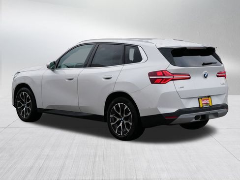 Used 2025 BMW X3 xDrive30i w/ Premium Package image 5