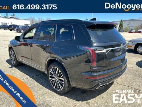 Used 2023 Cadillac XT6 Sport w/ Technology Package AWD/4WD image 5