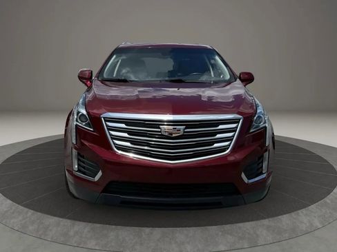Used 2017 Cadillac XT5 Luxury image 2