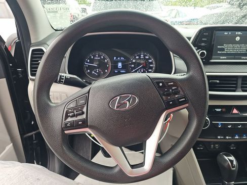 Used 2019 Hyundai Tucson SE image 3