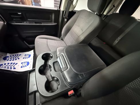 Used 2019 RAM 1500 Express w/ Wheel & Sound Group AWD/4WD image 18