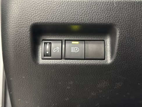 Used 2019 Toyota RAV4 XLE FWD image 20