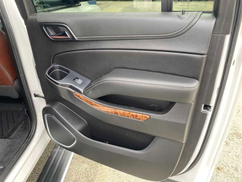 Used 2020 Chevrolet Suburban Premier w/ Premier Plus Edition image 47