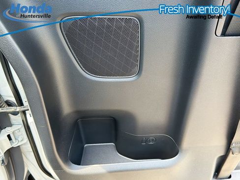 Used 2024 Nissan Frontier SV RWD image 31