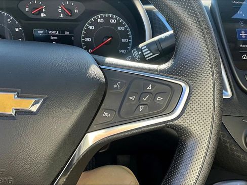 Used 2024 Chevrolet Malibu LT image 12