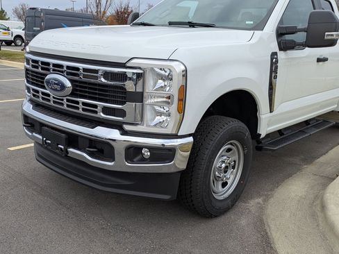 New 2025 Ford F350 XL w/ XL Chrome Package image 9