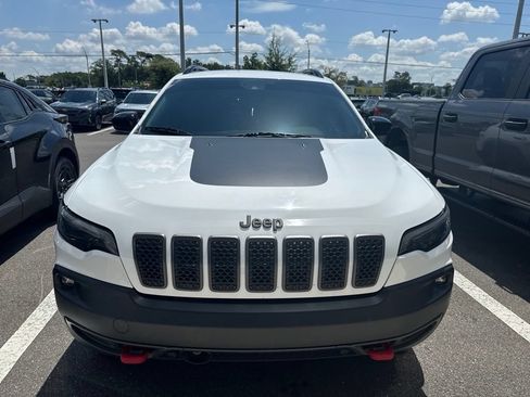 Used 2022 Jeep Cherokee Trailhawk w/ Comfort/Convenience Group AWD/4WD image 2