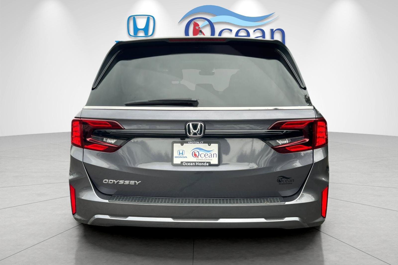 Used 2025 Honda Odyssey EX-L image 4