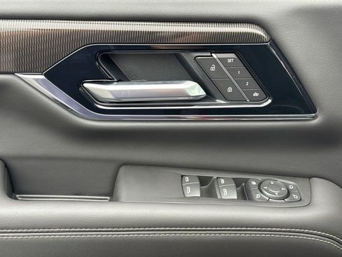 New 2026 GMC Yukon XL Elevation w/ Elevation Premium Package image 16