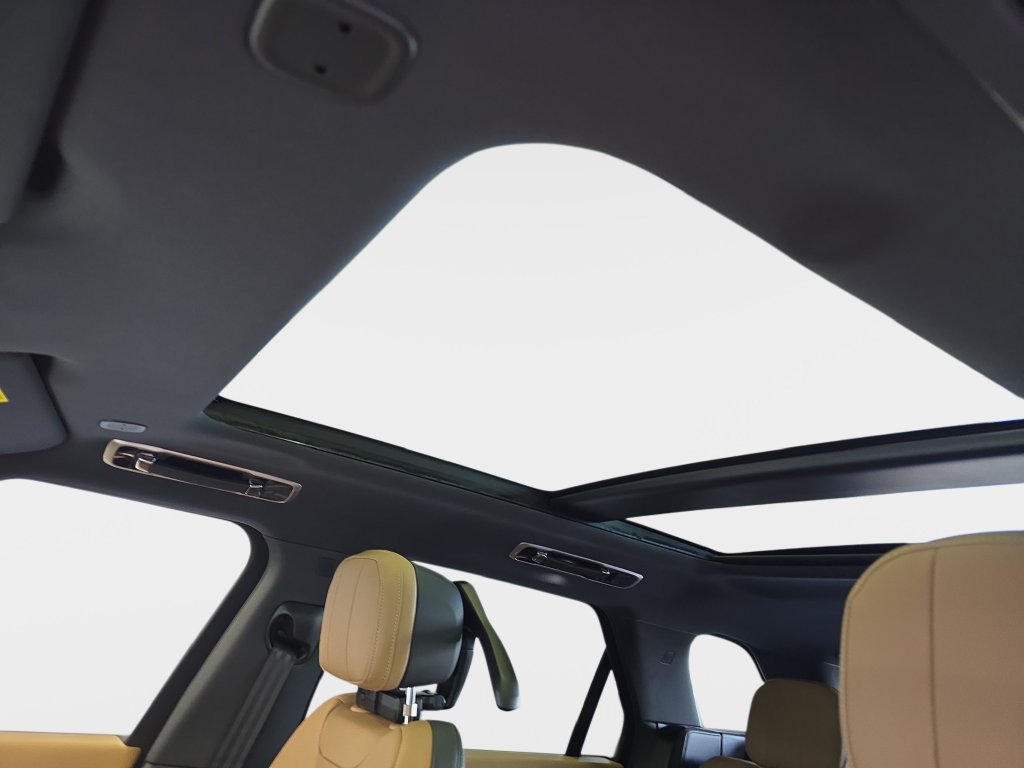 New 2027 Land Rover Range Rover Sport Dynamic SE AWD/4WD image 17