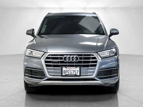 Used 2020 Audi Q5 Premium w/ Convenience Package image 8