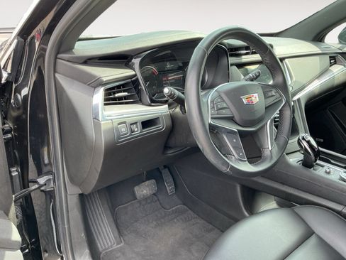 Used 2023 Cadillac XT5 Luxury FWD image 10