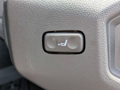 Used 2023 Toyota Tundra Platinum AWD/4WD image 25