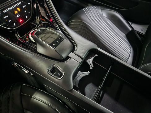 Used 2021 Aston Martin DB11 Coupe RWD image 55