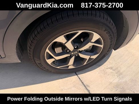 Used 2021 Kia Sportage LX w/ LX Fwd Popular Package image 11