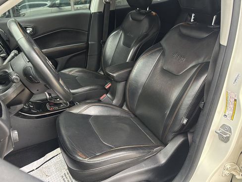 Used 2018 Jeep Compass Limited image 13