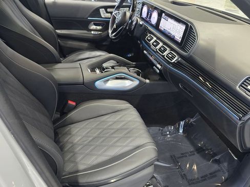 Certified 2024 Mercedes-Benz Maybach GLS 600 4MATIC image 23