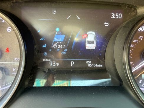 Used 2022 Toyota Camry SE w/ Carpet Mat Package (TMS) AWD/4WD image 34