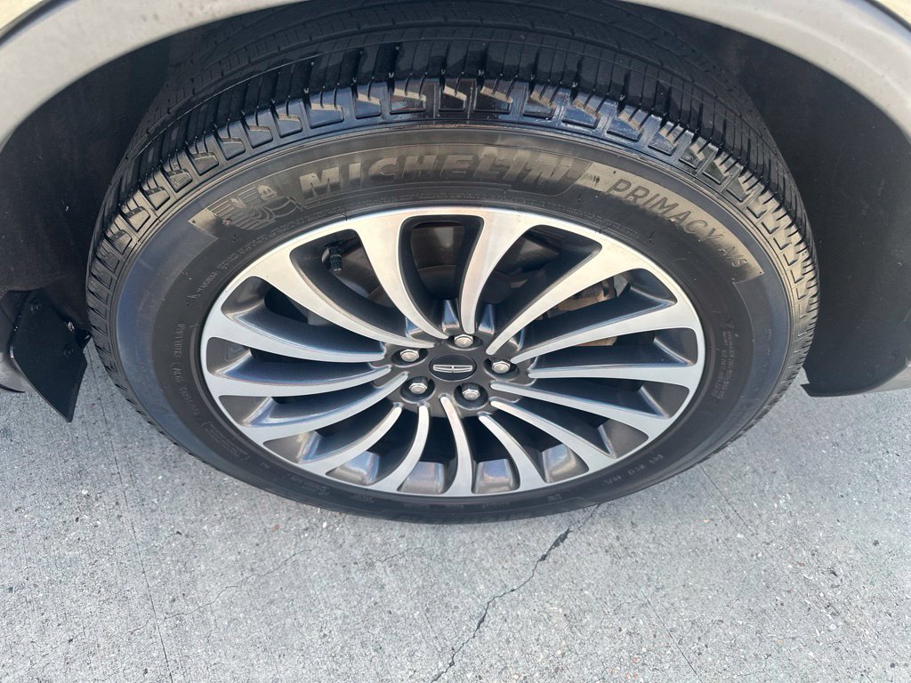 Used 2020 Lincoln Aviator Reserve w/ Equipment Group 201A RWD image 9
