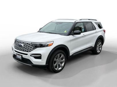 Certified 2020 Ford Explorer Platinum w/ Premium Technology Package