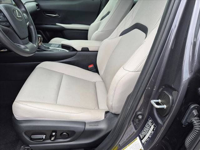 Used 2024 Lexus UX 250h F Sport FWD image 15